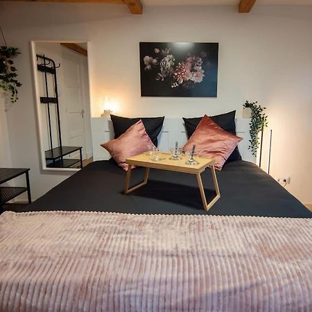 Best Neighbourhood Apartment Amsterdam Eksteriør billede